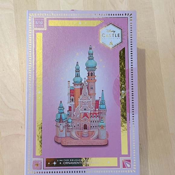 Disney Store Castle Collection Ornament - Tangled, Rapunzel's Castile - Picture 3 of 3